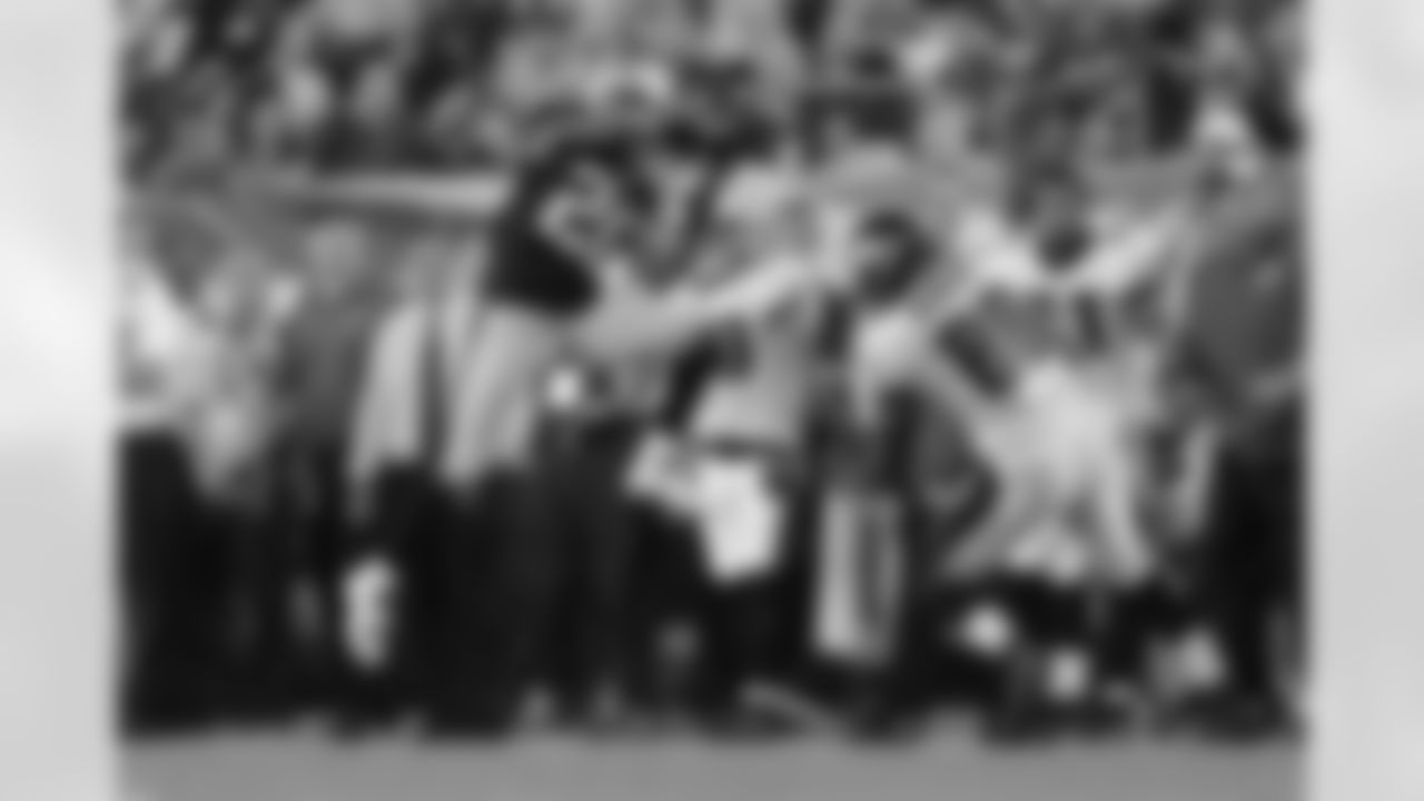 ap_261455032427.jpg