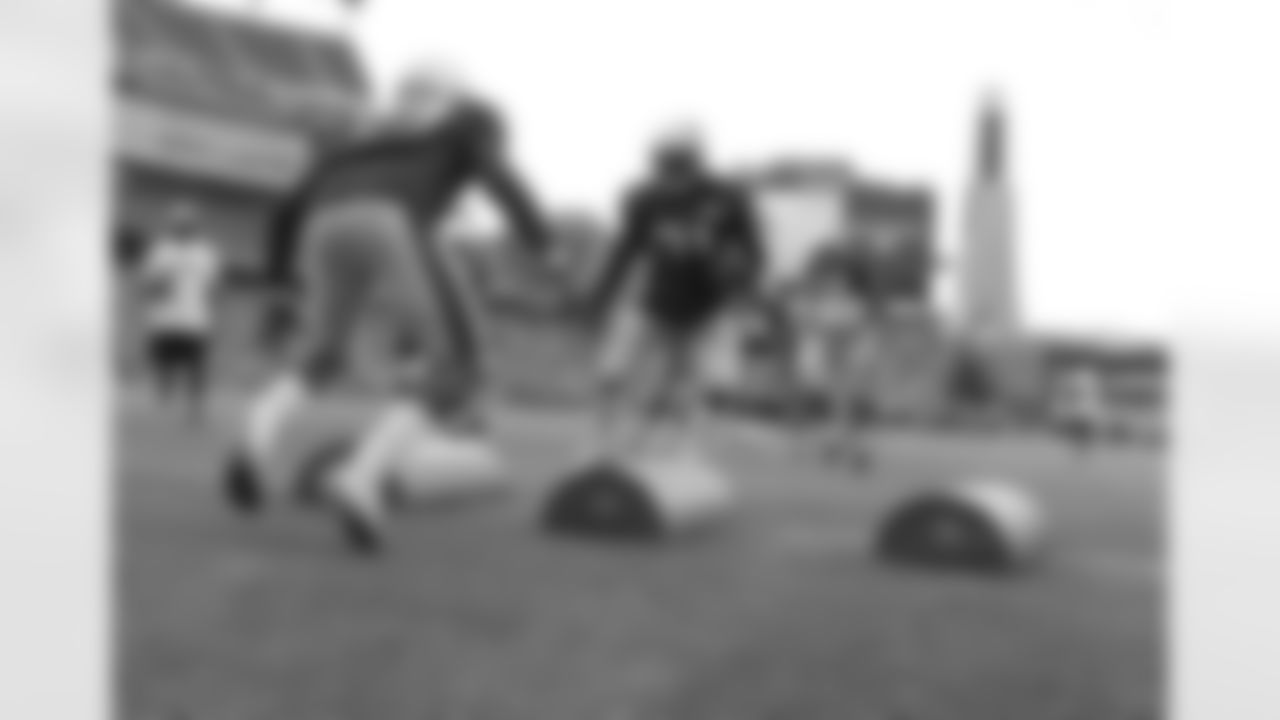 Defensive Back Drills with Tavon Wilson and Sergio Brown