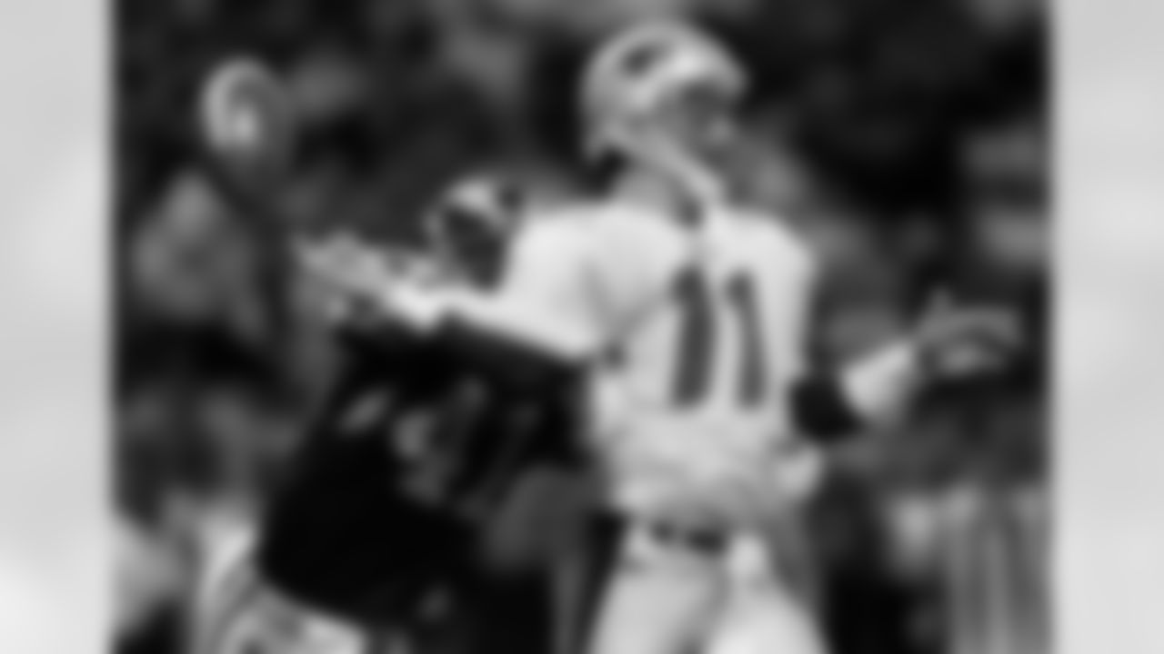 Dec. 13, 1998. Rams 32, Patriots 18
Adam Vinatieri's fourth field goal of the game provided the Patriots with an 18-17 lead, but Az-Zahir Hakim ran for the go-ahead 34-yard touchdown and June Henley added an insurance TD, his second score of the game. Robert Edwards rushed 24 times for 196 yards in a losing effort for the Pats.