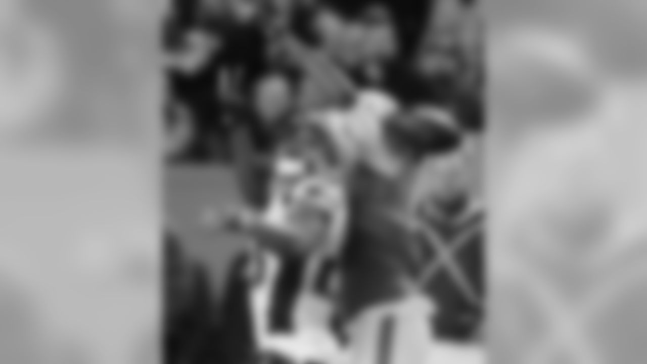 20171211_dolphins_silverman659.jpg