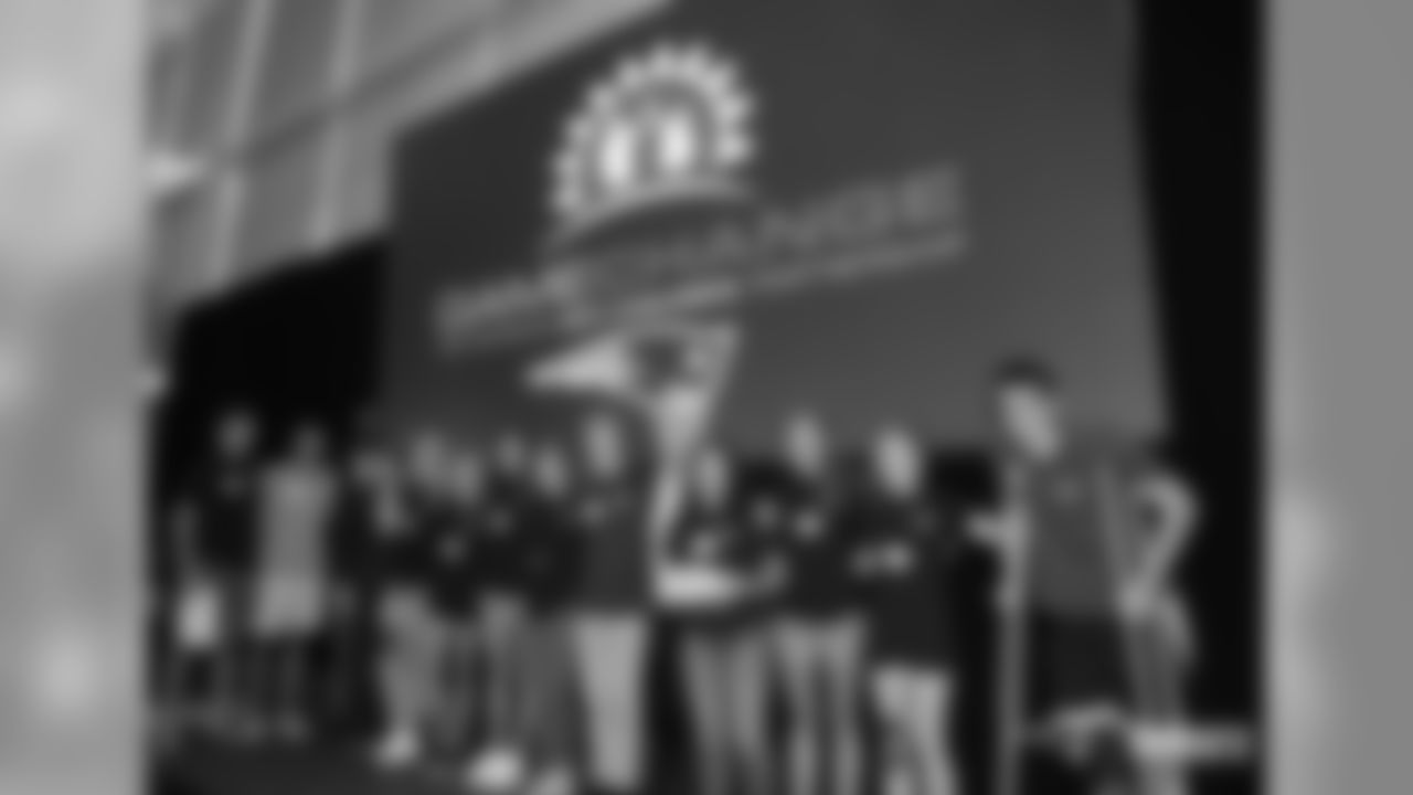101018-GameChange_EJA187-watermarked