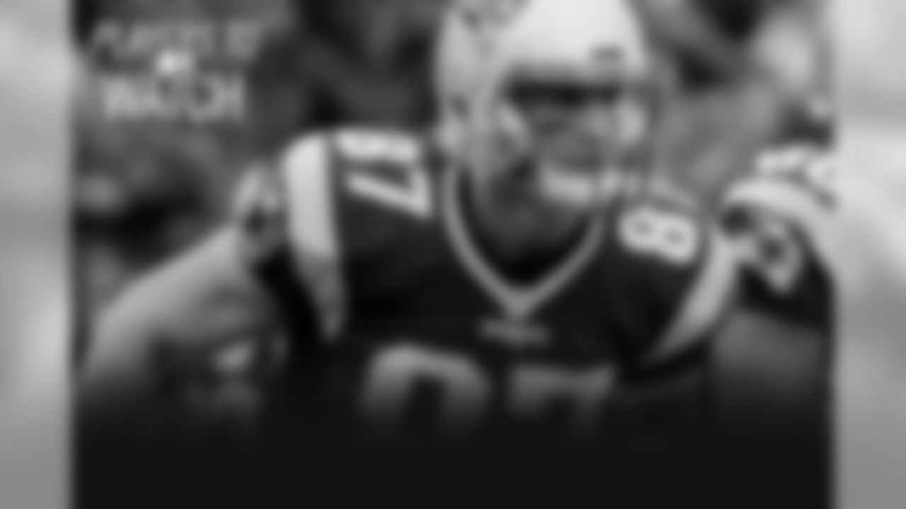 20161007-watch-gronkowski.jpg