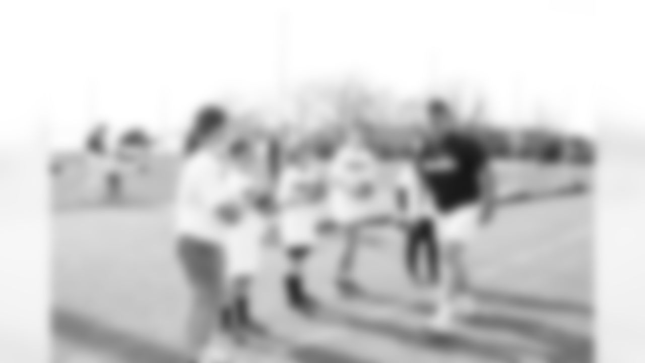 041223_FootballForYouNewport (9)