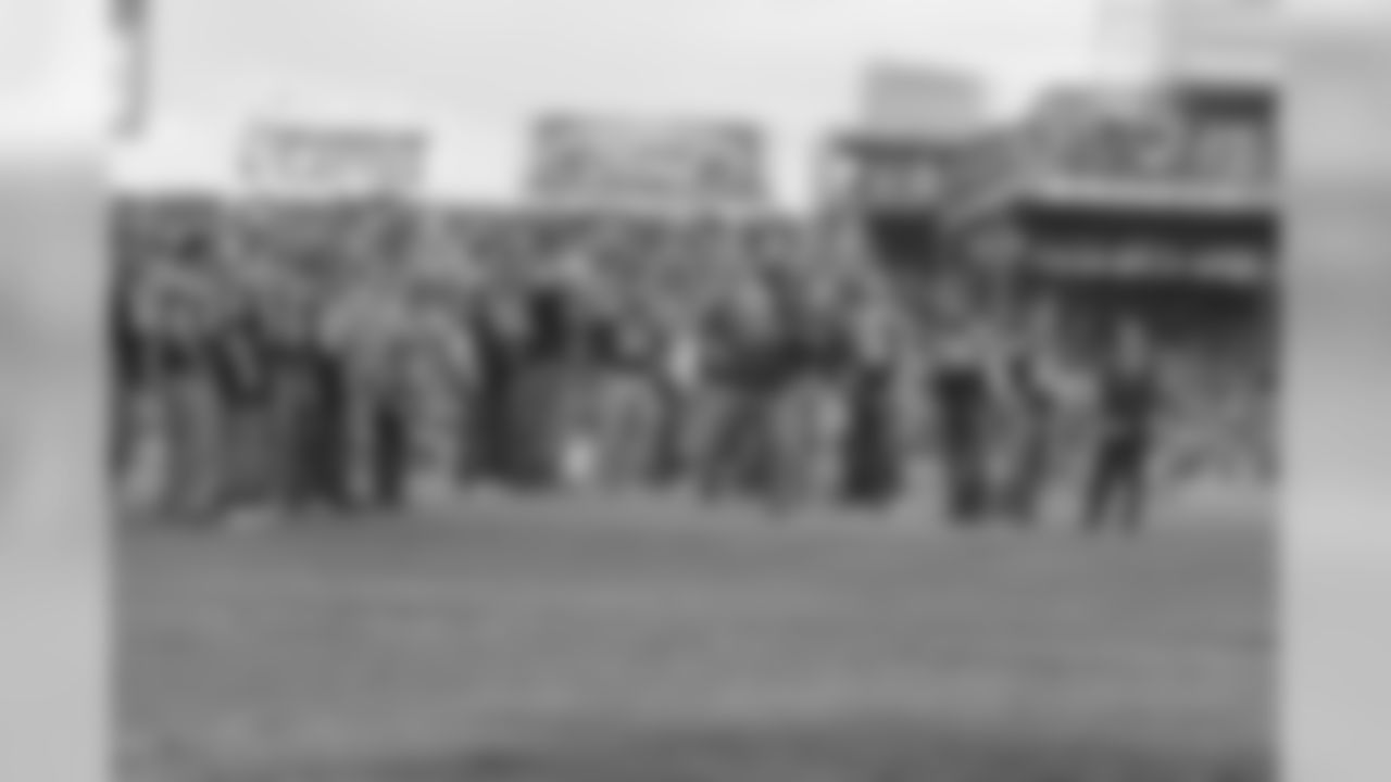 nep040904ds-115.jpg