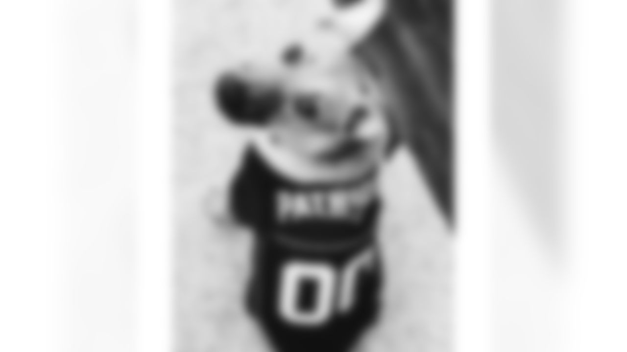 he1u93.jpeg