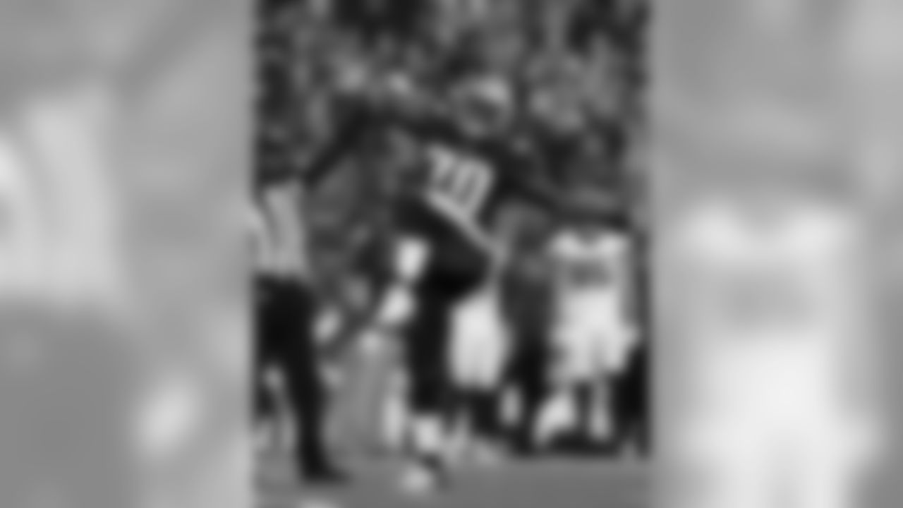 20171022_silvermansbest_falcons_watermarked08.jpg