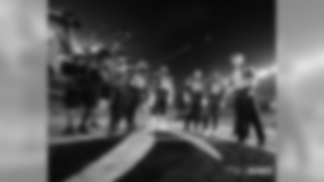 IC100418_DS2379-watermarked