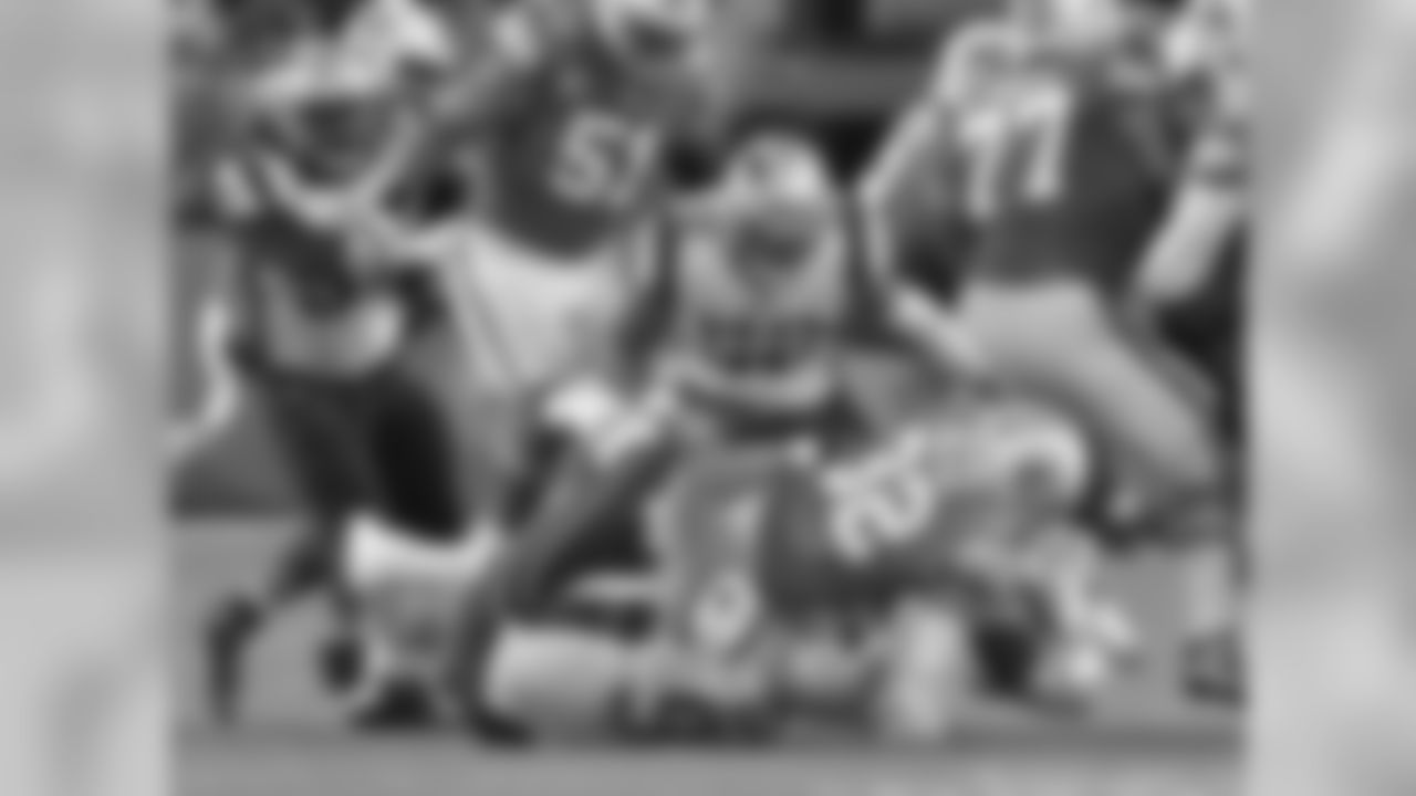 20171211_dolphins_nordstrom_19.jpg