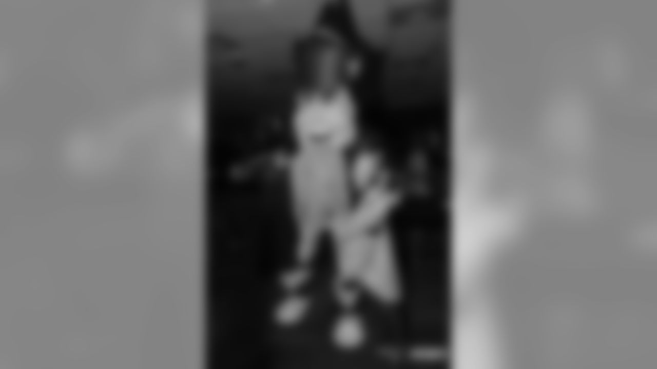103018-HalloweenParty_EJA004-watermarked