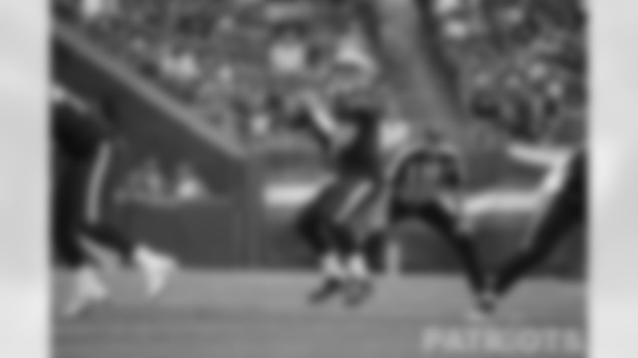 Brian Hoyer (5) throws a pass.