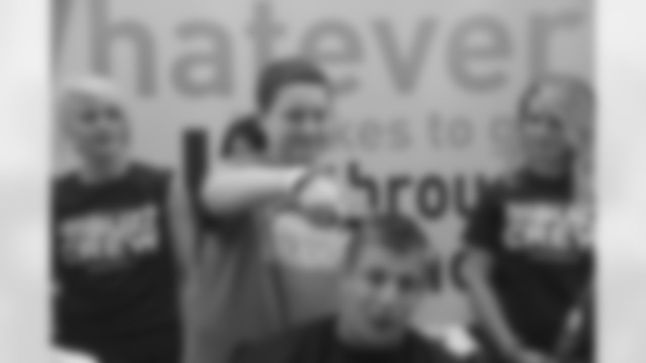 20150607_buzz_off_gronk_7583.jpg