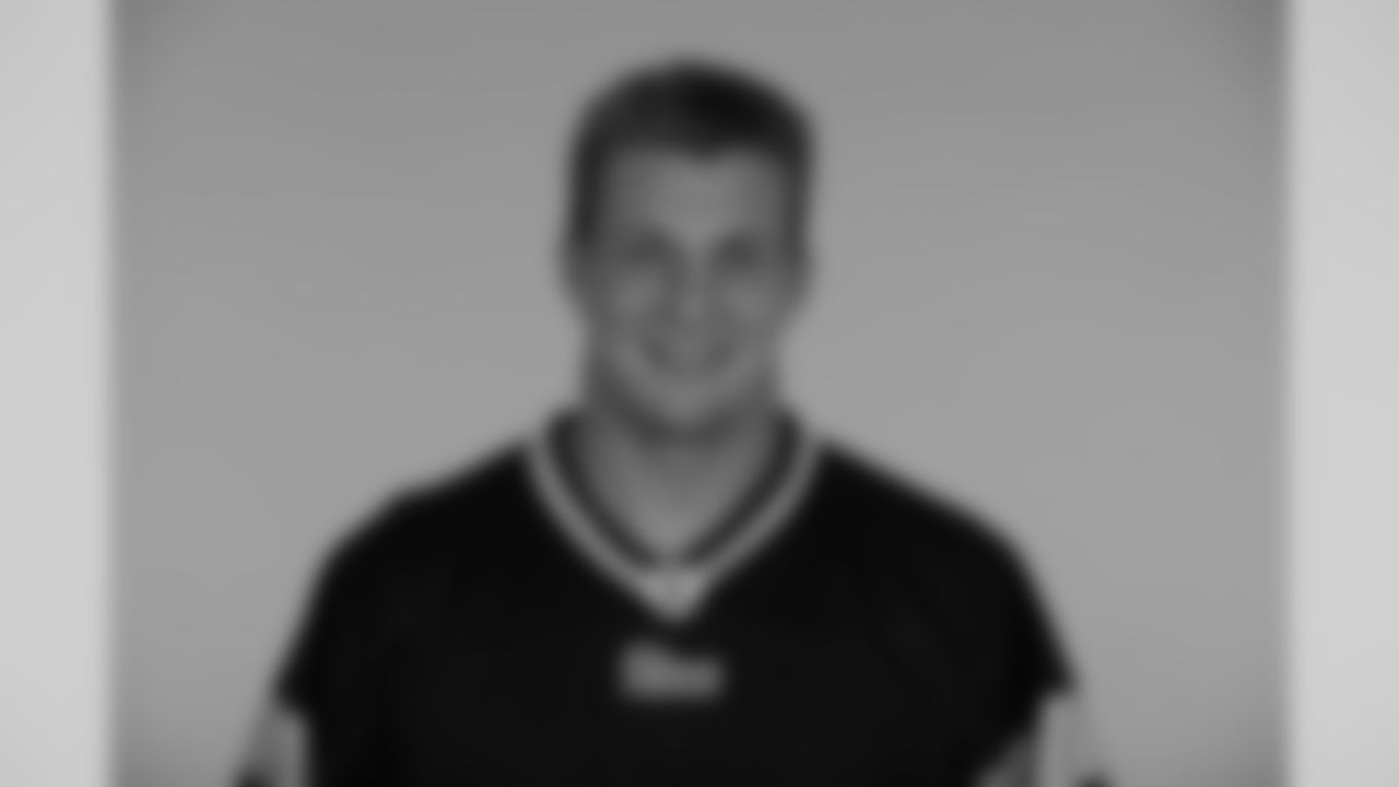 20160602-gronk-headshot-old.jpg
