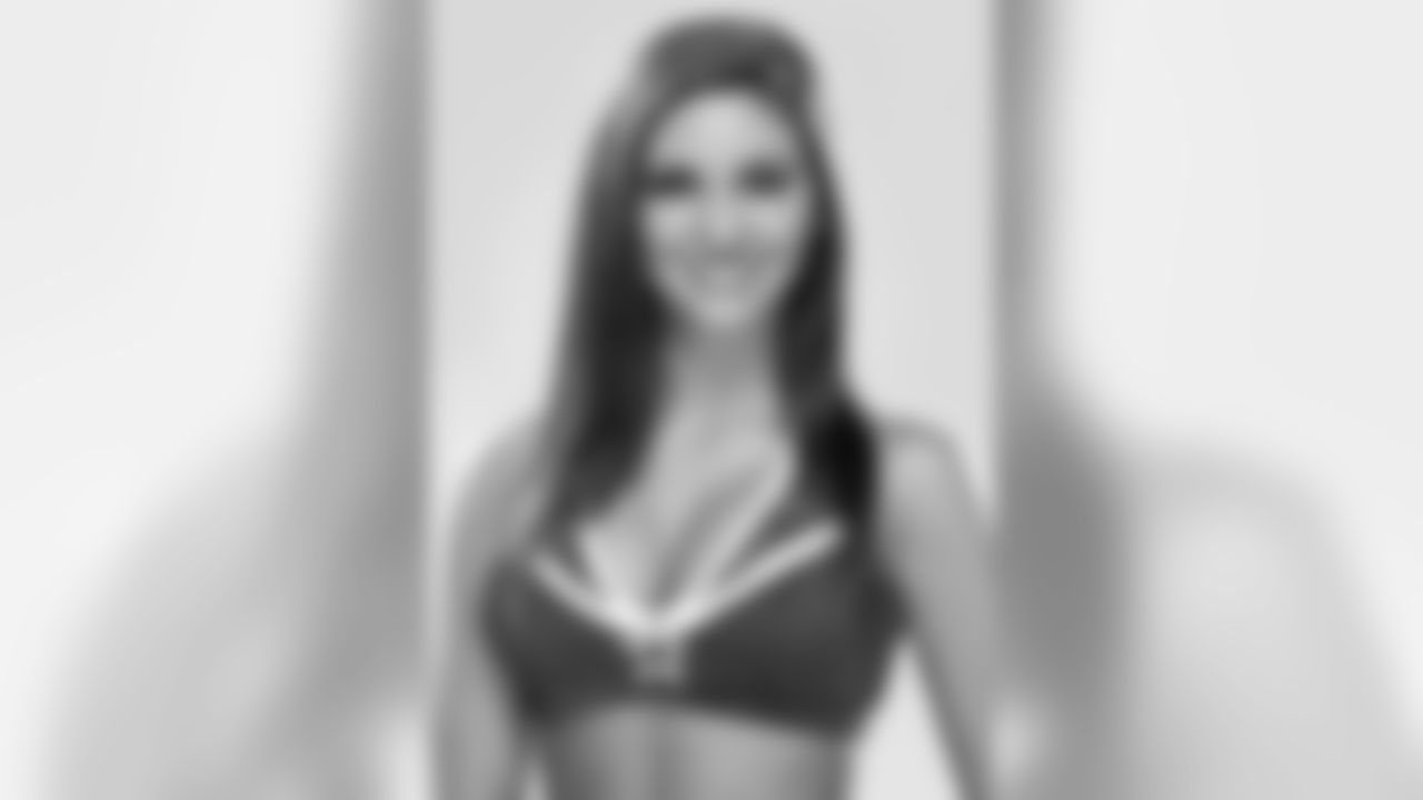 Patriots Cheerleader - Brittney