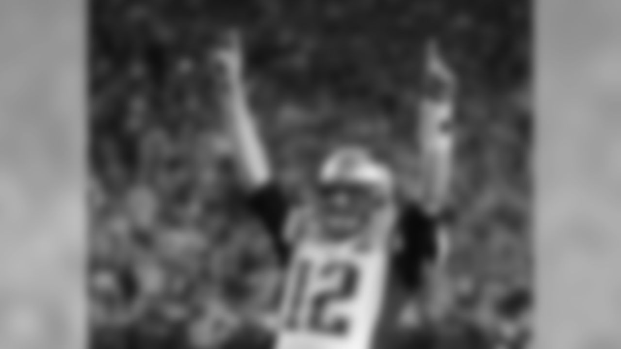 New England Patriots quarterback Tom Brady (12) celebrates during the second half of NFL Super Bowl XLIX football game against the Seattle Seahawks on Sunday, Feb. 1, 2015, in Glendale, Ariz. The Patriots won 28-24. (AP Photo/Kathy Willens)