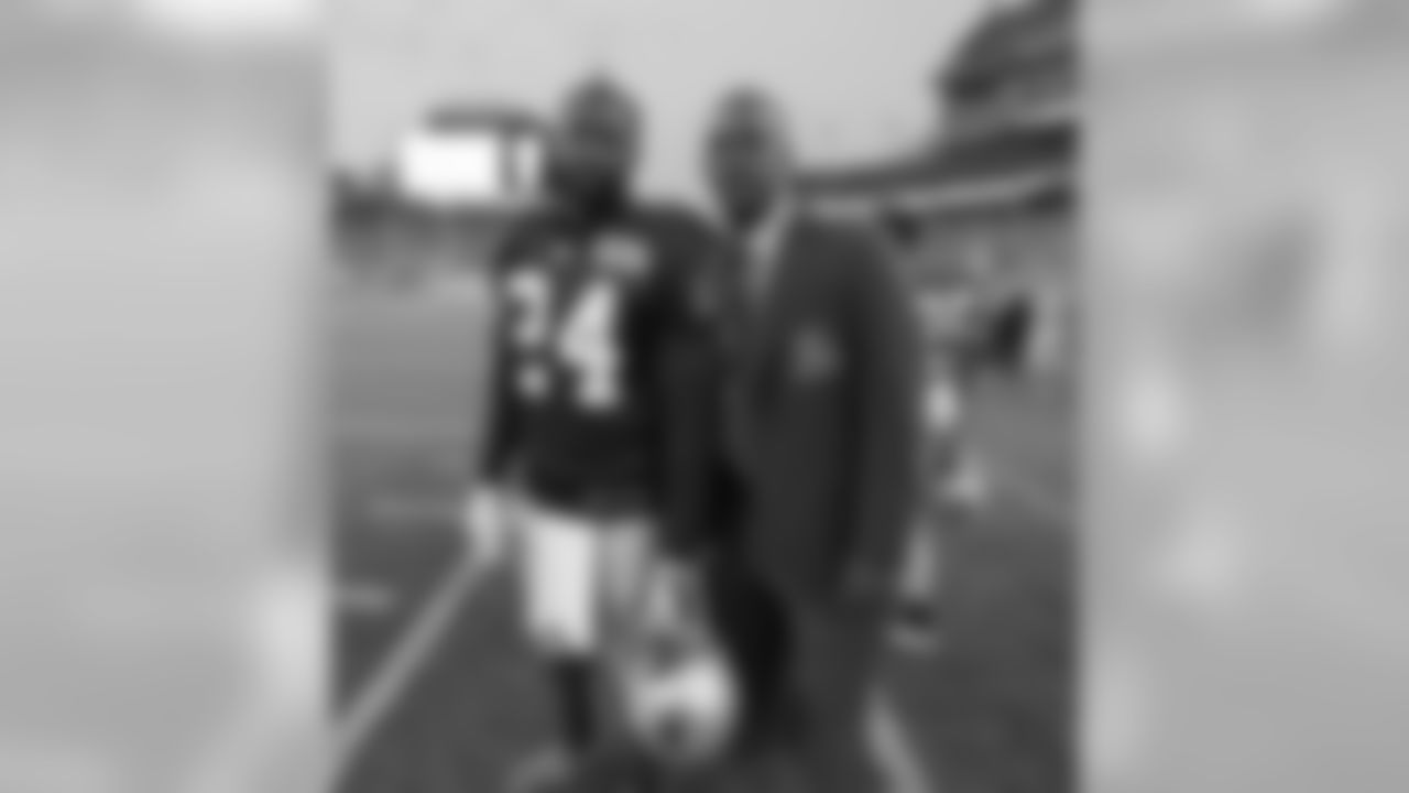 Darrelle Revis with Patriots Hall of Famer Ty Law