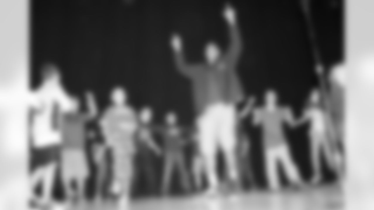 gronk_taylorschool3_danceoff.jpg