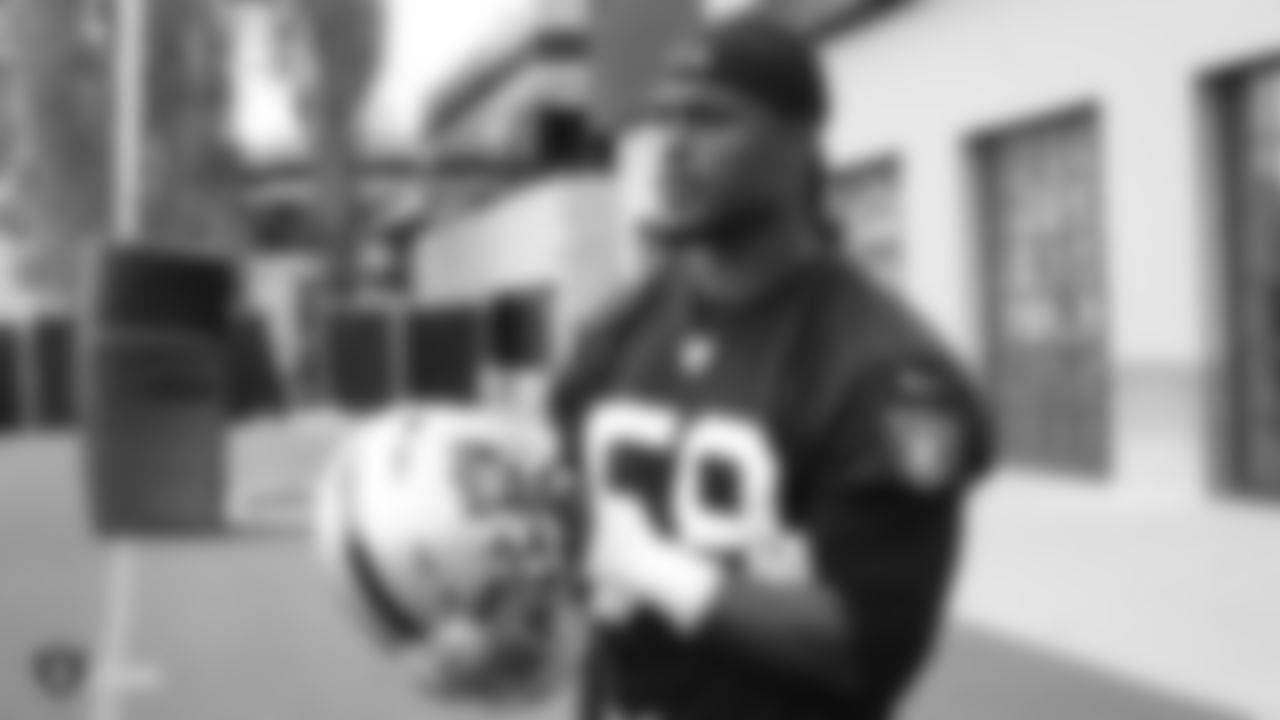 Raiders linebacker Tahir Whitehead (59) stands on the field during practice.