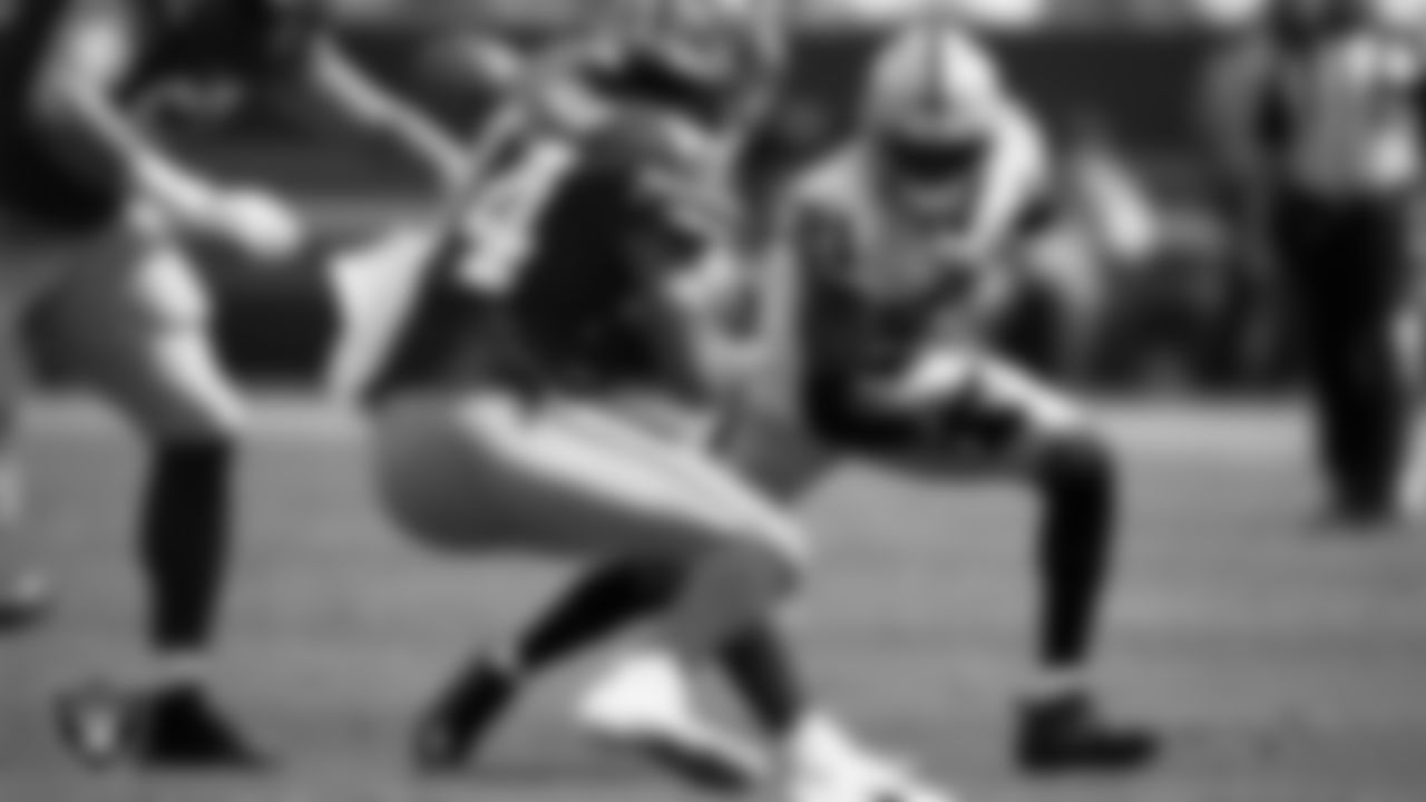 CB Amik Robertson