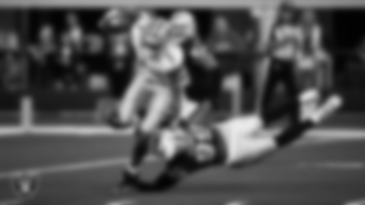 DE Clelin Ferrell