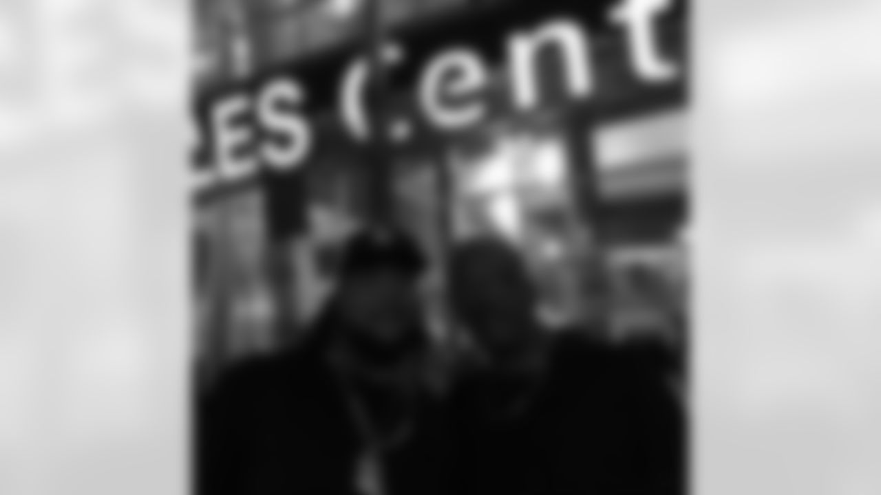 OL Donald Penn