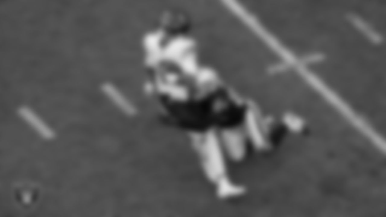 Las Vegas Raiders safety Johnathan Abram (24) during the regular season home game against the Chicago Bears.