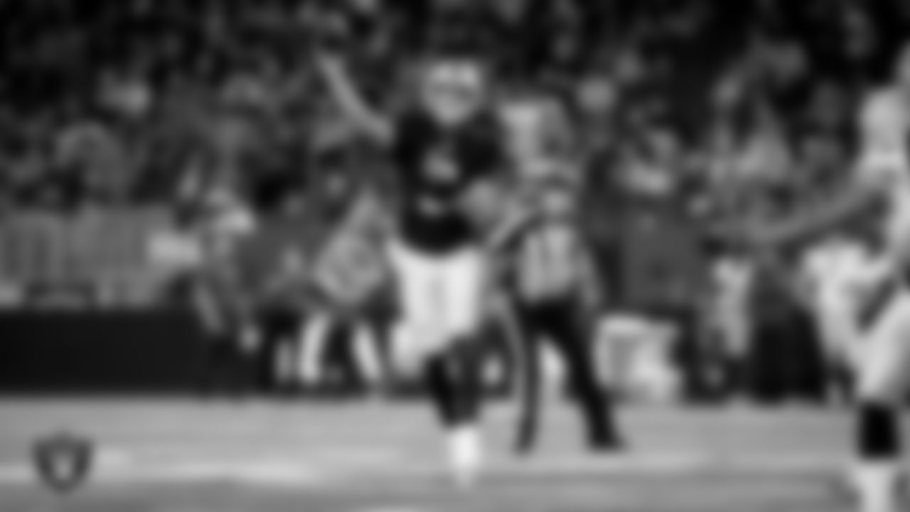 QB Nathan Peterman
