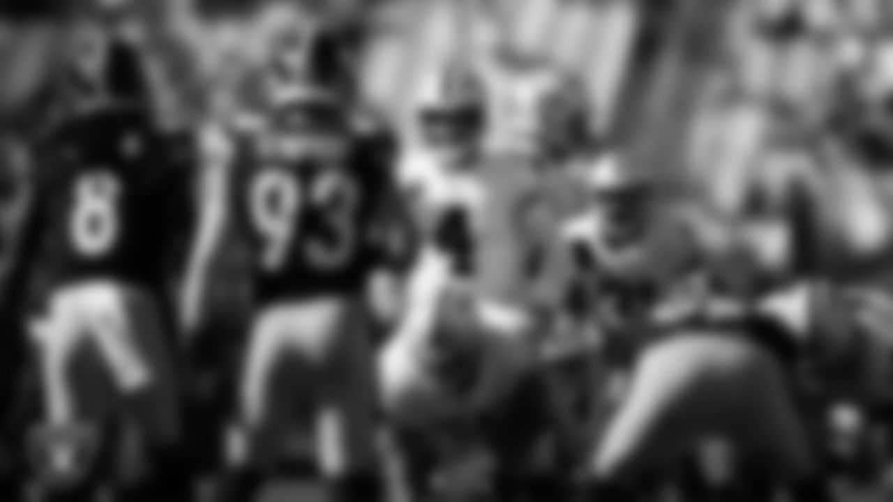 Las Vegas Raiders quarterback Derek Carr (4) lines up before the snap during the regular season away game against the Pittsburgh Steelers.