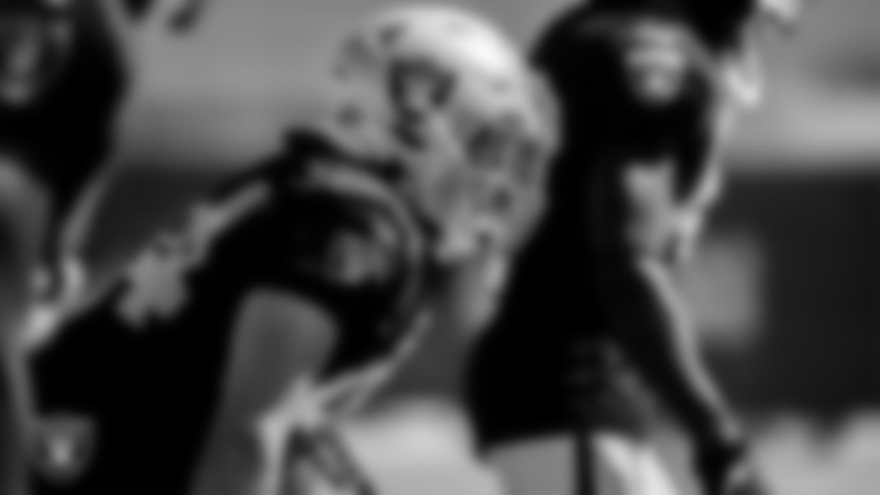 Las Vegas Raiders linebacker Nick Kwiatkoski (44) during practice.