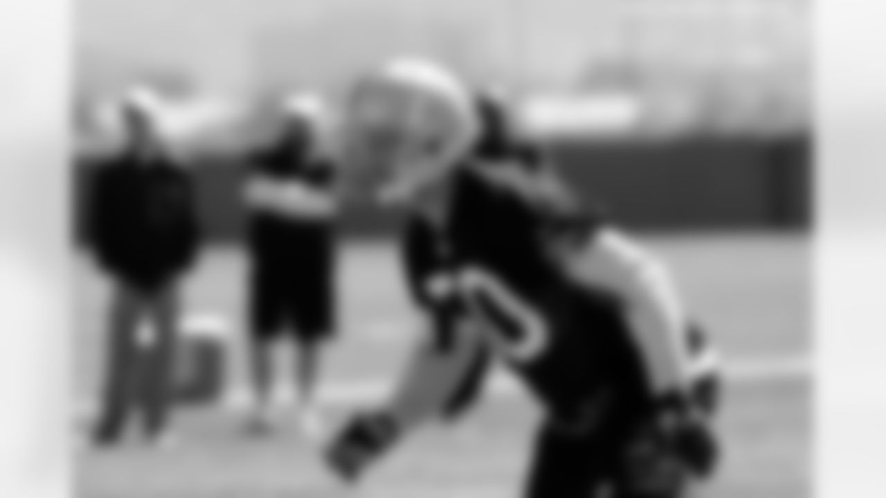 LB Travis Goethel