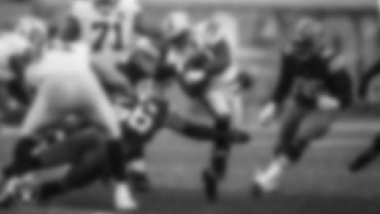 Las Vegas Raiders running back Jalen Richard (30) rushes during the regular season away game against the Cleveland Browns.