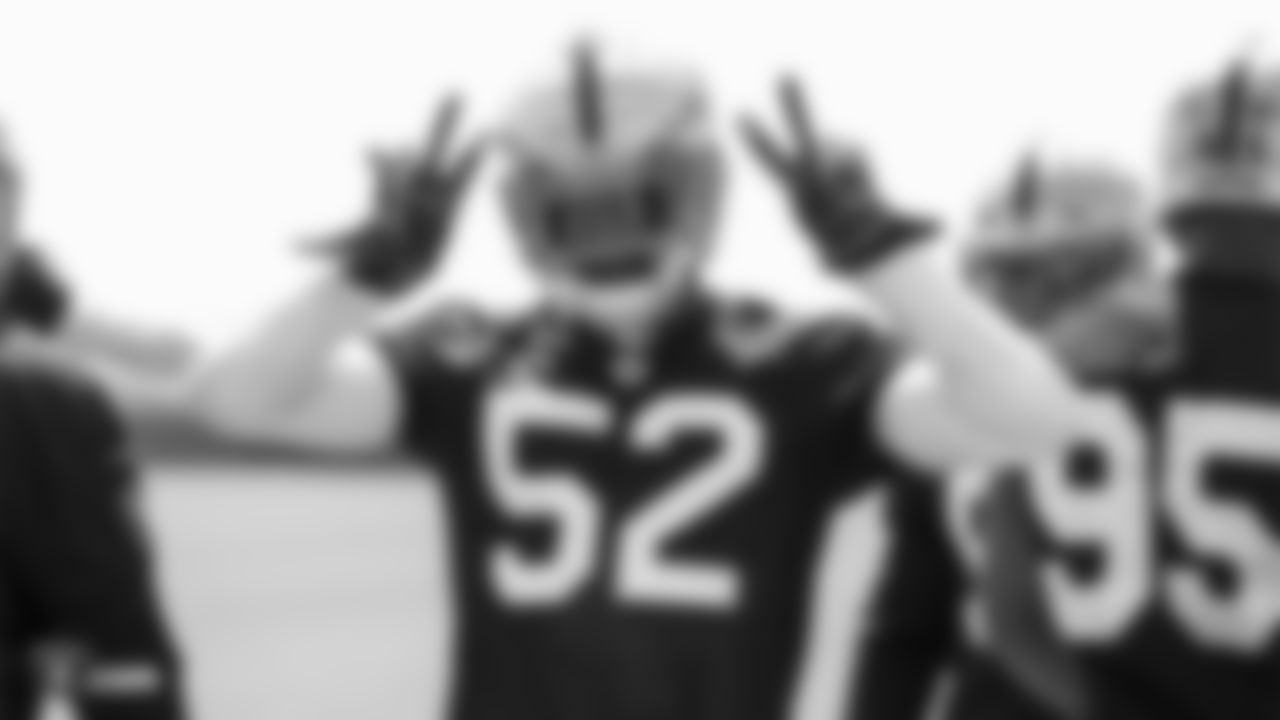 Raiders linebacker Marquel Lee (52) at an Organized Team Activity (OTA) at the Raiders Practice Facility in Alameda, Calif.