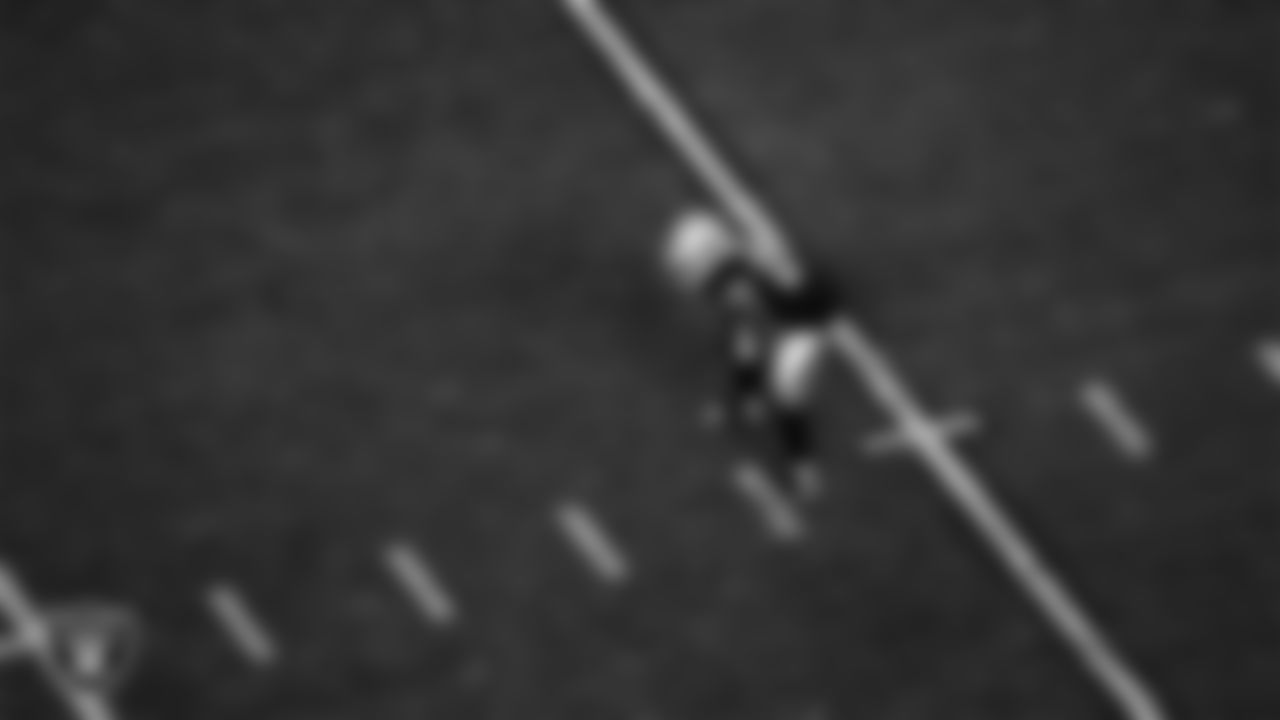 Las Vegas Raiders running back Josh Jacobs (28) lines up before the snap during the regular season home game against the Los Angeles Chargers.
