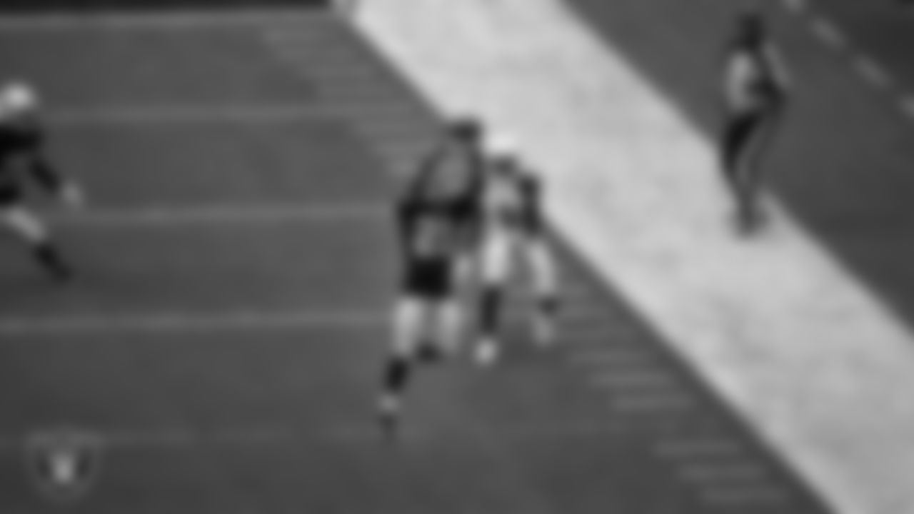 CB Amik Robertson