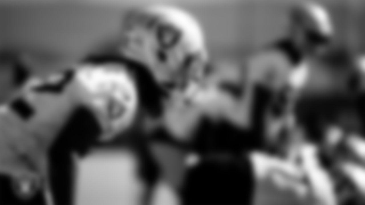 Las Vegas Raiders linebacker Cory Littleton (42) during practice.