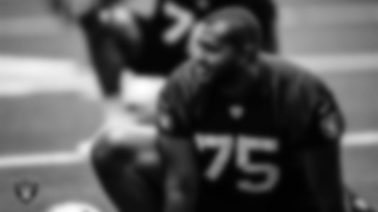 Las Vegas Raiders tackle Brandon Parker (75) during practice.