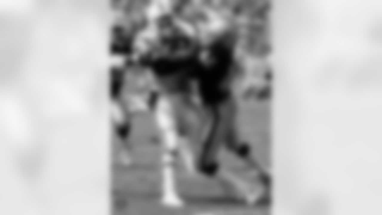 Ronnie Lott played in 32 games with 32 starts for the Raiders over 2 years in the Silver and Black. He recorded 196 tackles, 9 interceptions, 2 forced fumbles and 2 fumble recoveries. Lott was inducted into the Pro Football Hall of Fame in 2000.