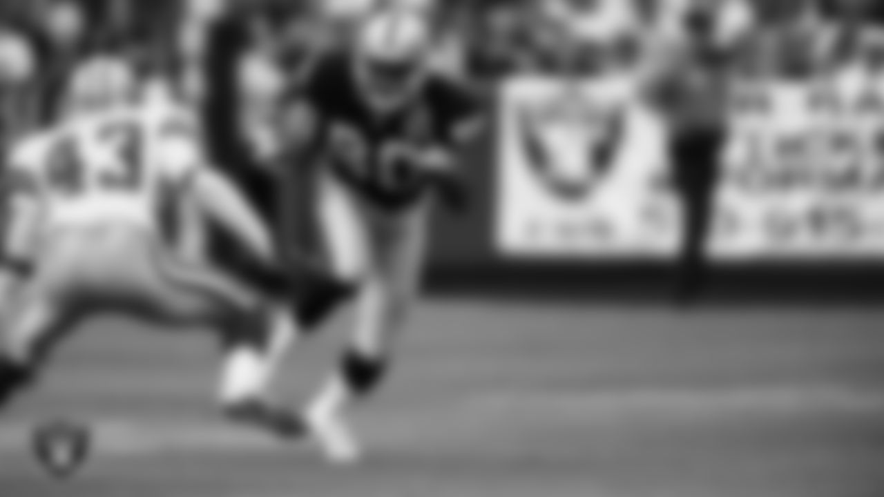 One of the most decorated players in NFL history, Rice joined the Raiders in 2001 and played in 54 games with 51 starts. Over four seasons with the Silver and Black, he caught 243 passes for 3,286 yards and 18 TDs. Rice was inducted into the Pro Football Hall of Fame in 2010.