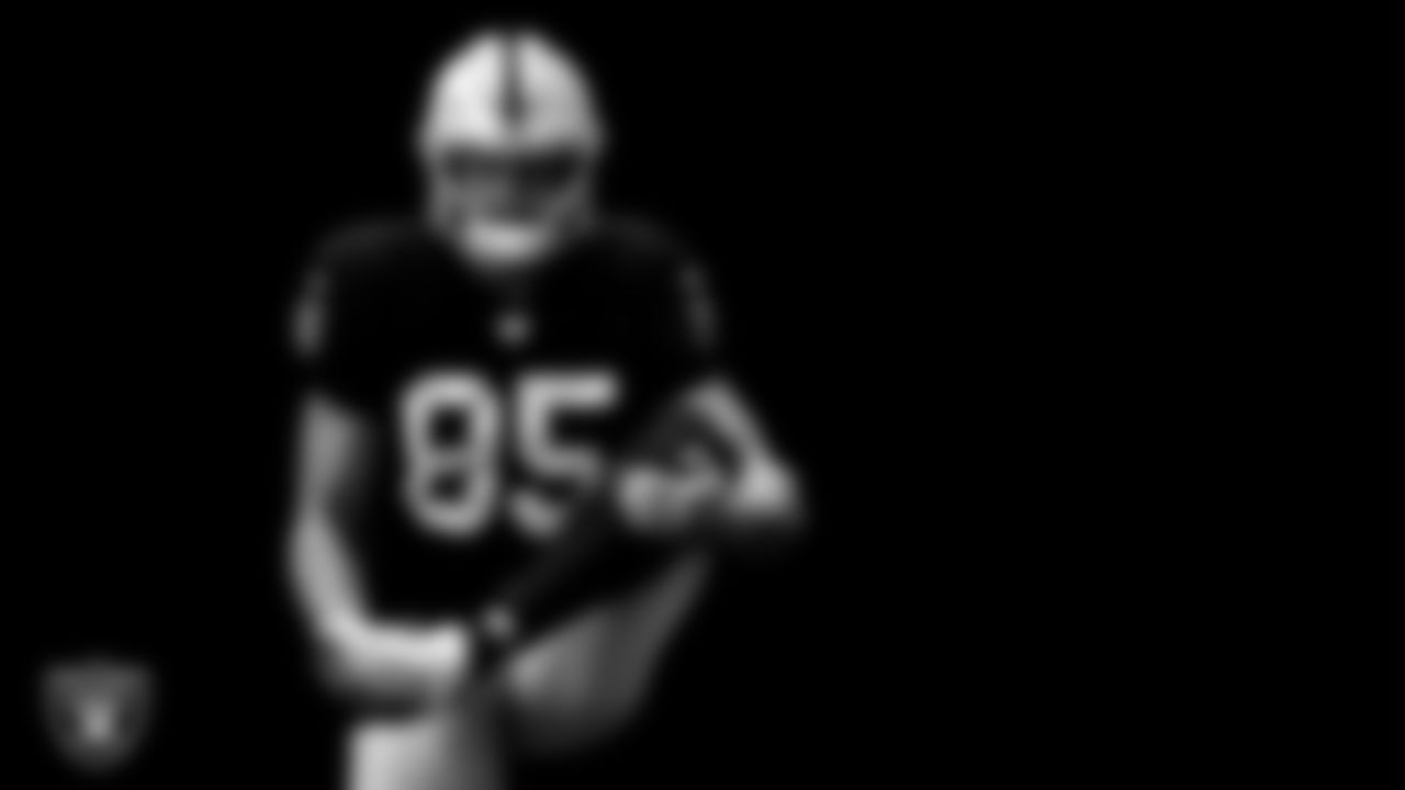 Las Vegas Raiders tight end Derek Carrier (85) during practice.
