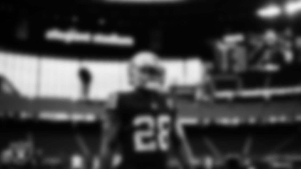Las Vegas Raiders running back Josh Jacobs (28) warming up before the regular season home game against the Indianapolis Colts.