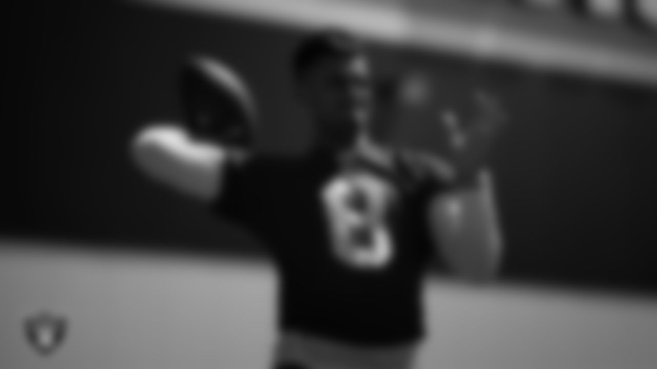 Las Vegas Raiders quarterback Marcus Mariota (8) at an Organized Team Activity (OTA).
