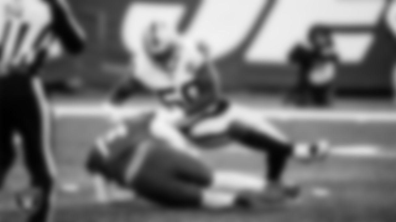 LB Nicholas Morrow