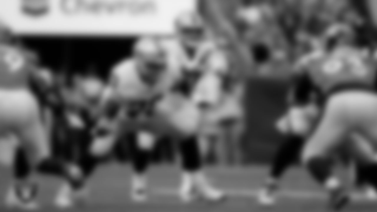 Las Vegas Raiders quarterback Jimmy Garoppolo (10) during the regular season away game against the Denver Broncos at Empower Field at Mile High.