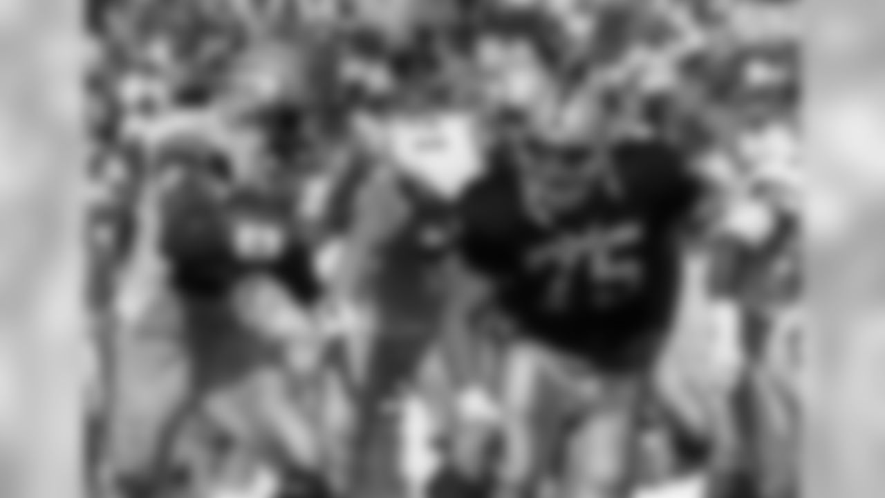 Hall of Famer Howie Long tracks down the ballcarrier in 1982.