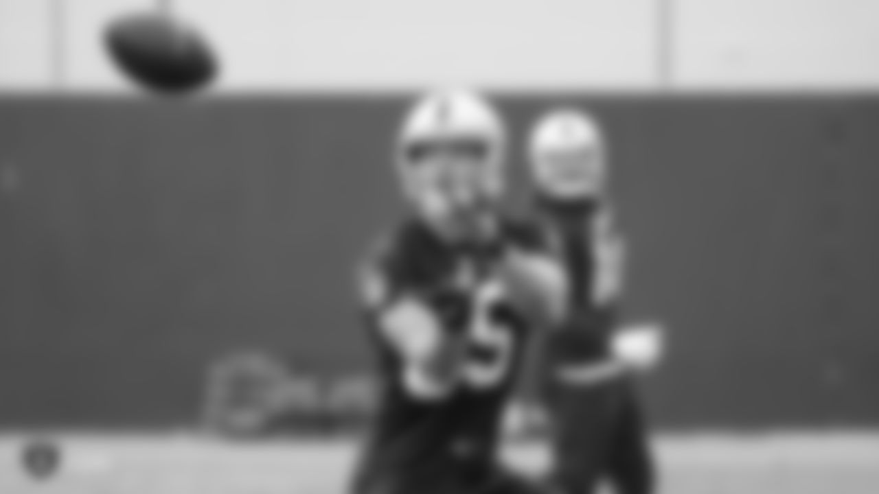 Oakland Raiders tight end Derek Carrier (85) on the field for practice at the Oakland Raiders Practice Facility, Friday, December 21, 2018, in Alameda, California.