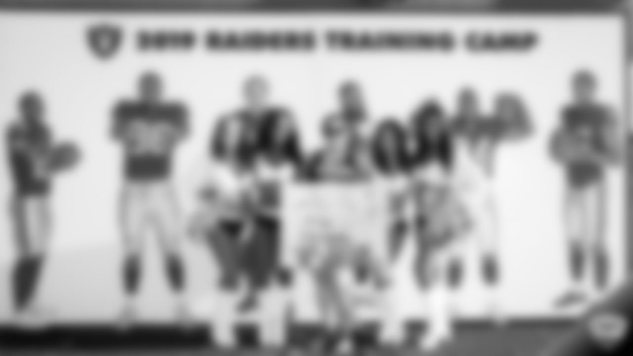 Oakland Raiders fans before practice at 2019 Training Camp.
