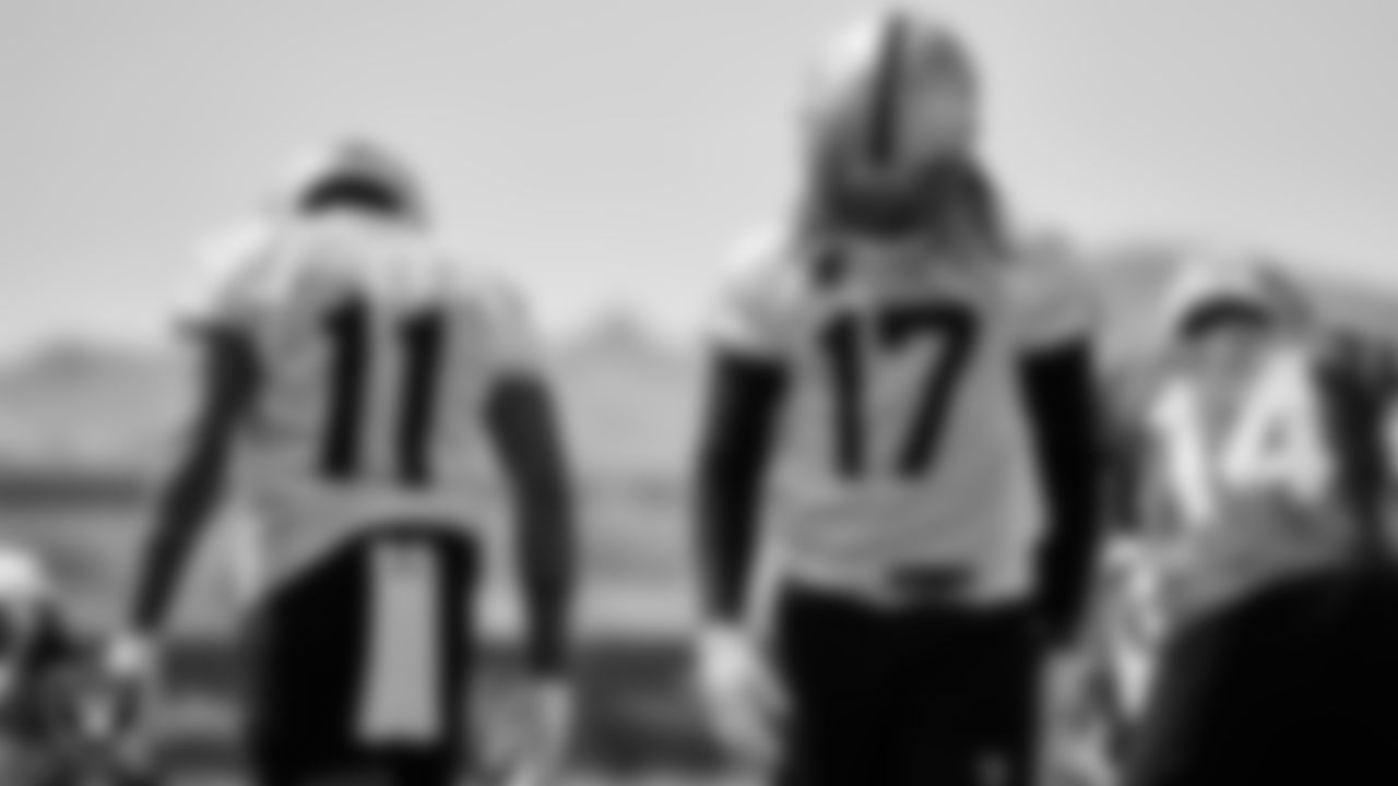 Las Vegas Raiders wide receiver Davante Adams (17) during Day One of 2022 Veteran Minicamp.