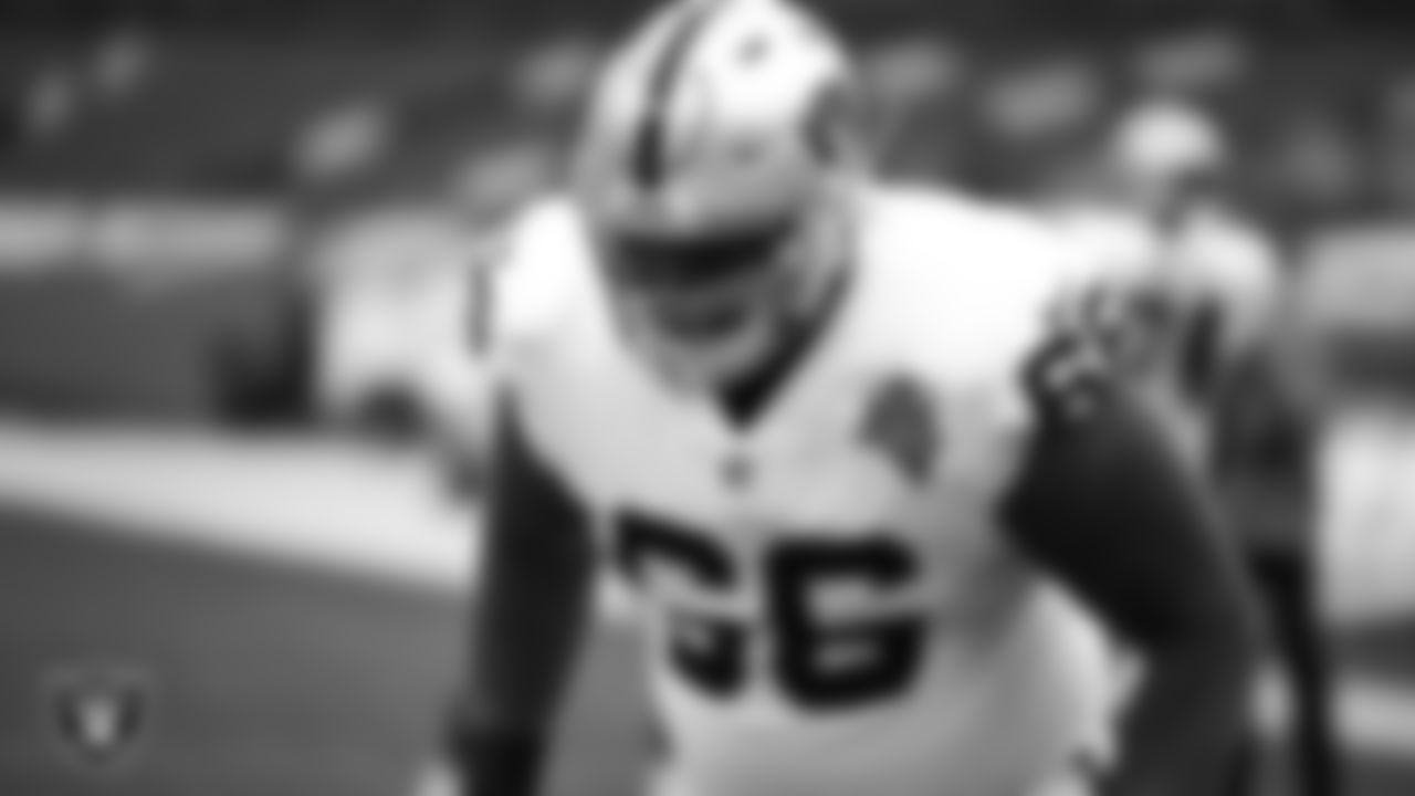 Las Vegas Raiders guard Gabe Jackson (66) warming up before the regular season away game against the Denver Broncos.