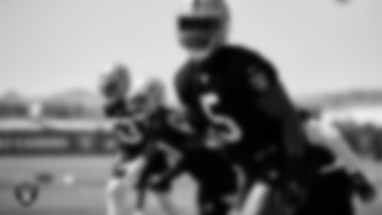 Las Vegas Raiders linebacker Divine Deablo (5) during Day One of 2022 Veteran Minicamp.