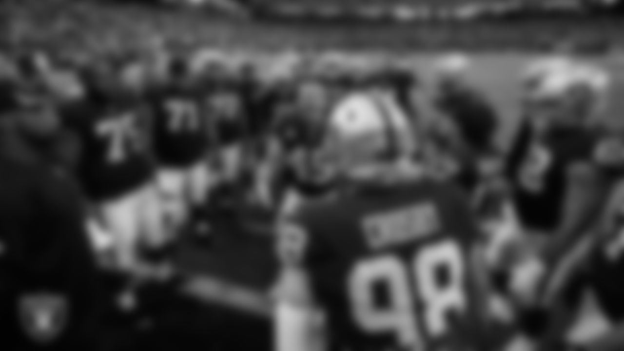 Las Vegas Raiders fullback Alec Ingold (45) fires the team up during warm ups before the regular season home game against the Baltimore Ravens.