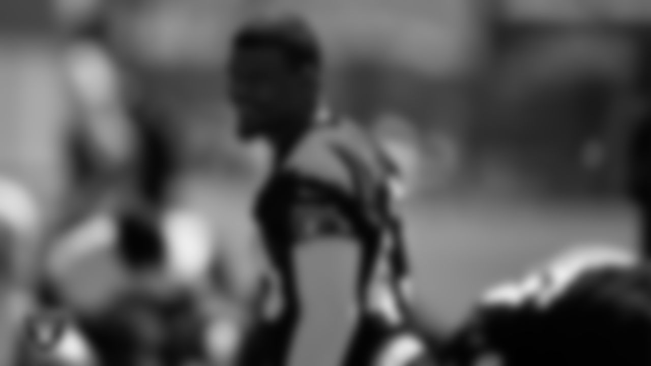 Las Vegas Raiders linebacker Micah Kiser (43) at an Organized Team Activity (OTA).